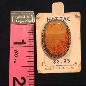 VINTAGE—Fancy Pikes Peak CO “I Made It!” Hat Tac Pin on Original Card w/ Tag